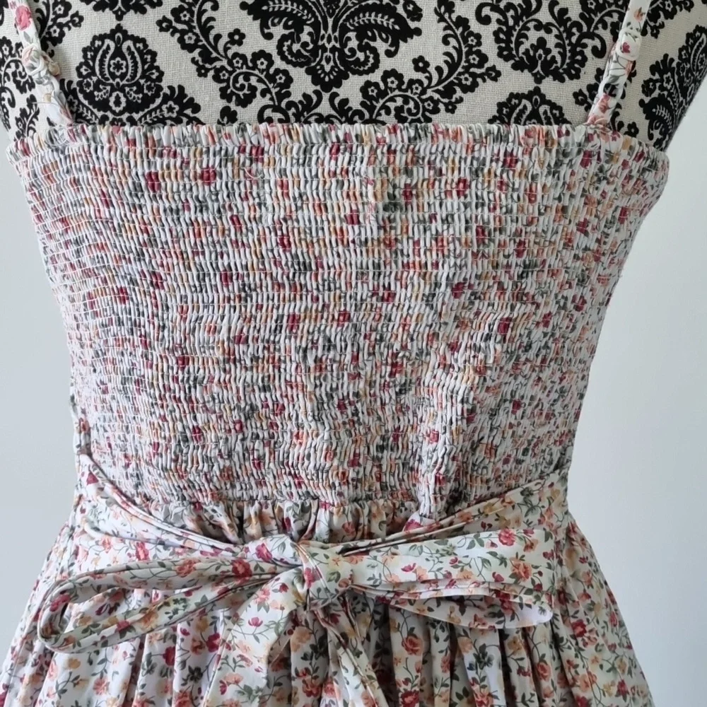CKM, floral dress, tie waist, elastic back, adjustable straps, approx size 10 - Picture 6 of 9